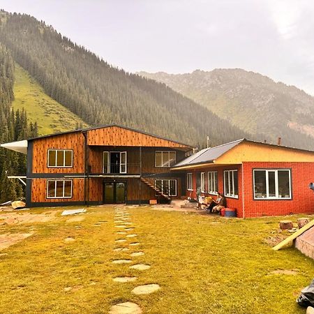 Ala-Kul Guesthouse In Altyn-Arashan Karakol Exteriér fotografie