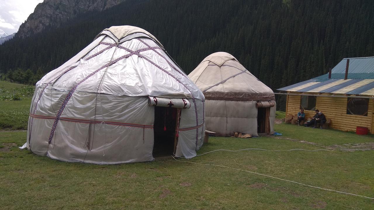 Ala-Kul Guesthouse In Altyn-Arashan Karakol Exteriér fotografie